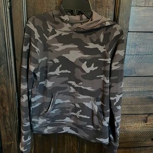 Girls camo Athleta hoodie